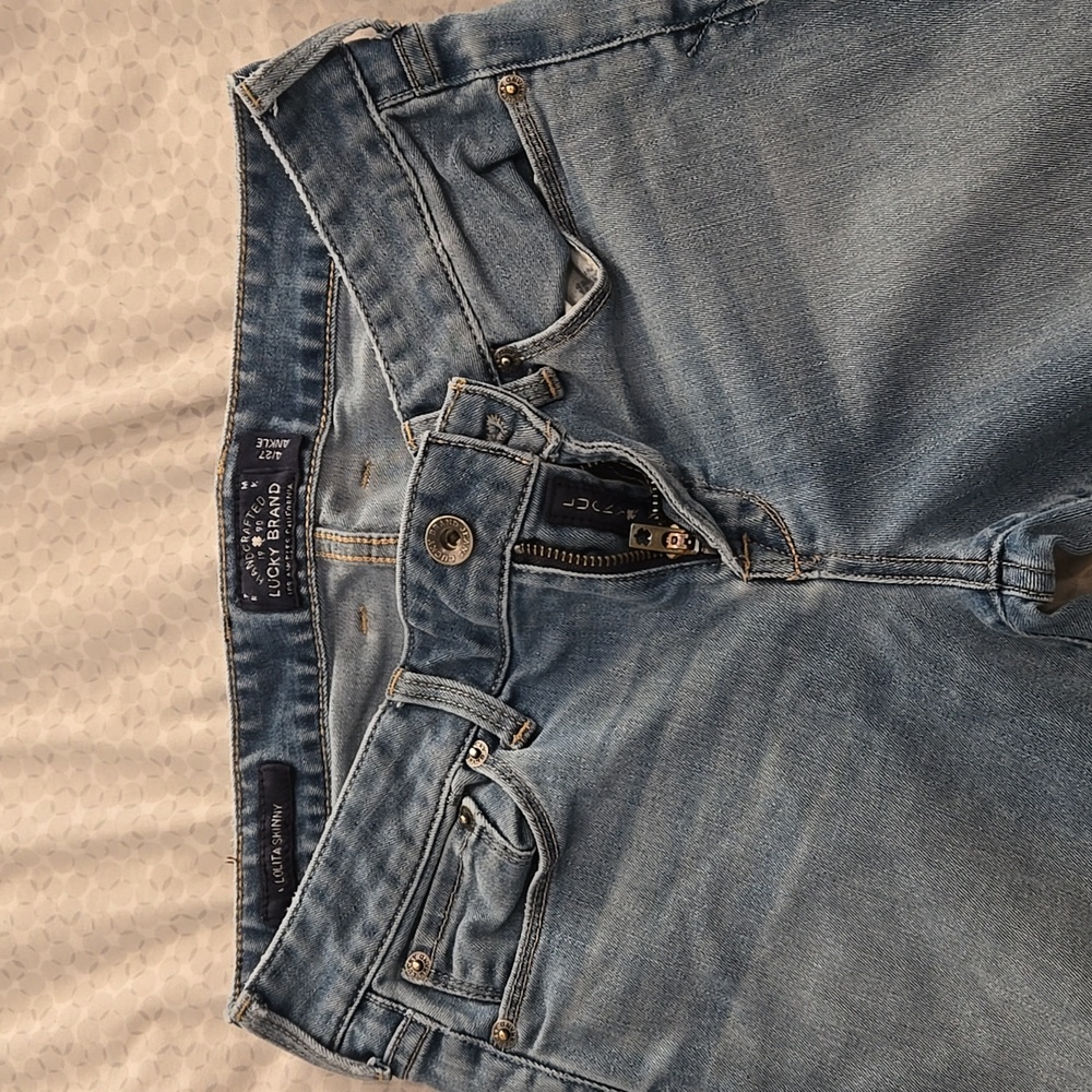 Lucky Jeans